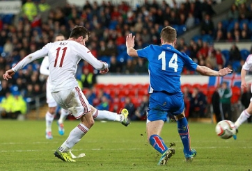 Video: Pha solo ghi bàn ngoạn mục từ sân nhà của Gareth Bale